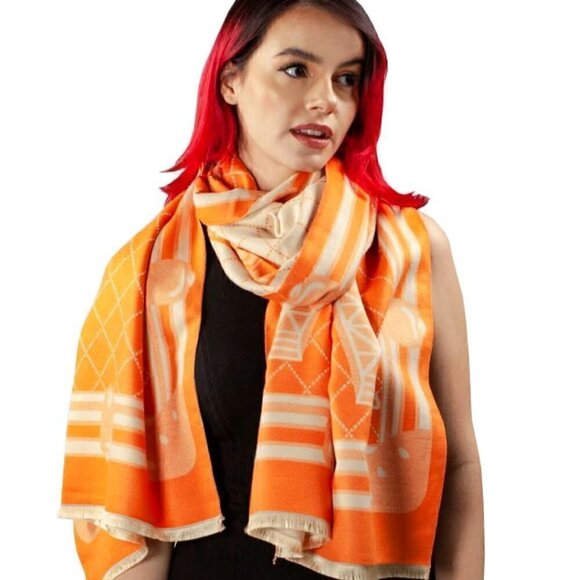 Luxurious Fashion Scarf - Picture 4 of 4